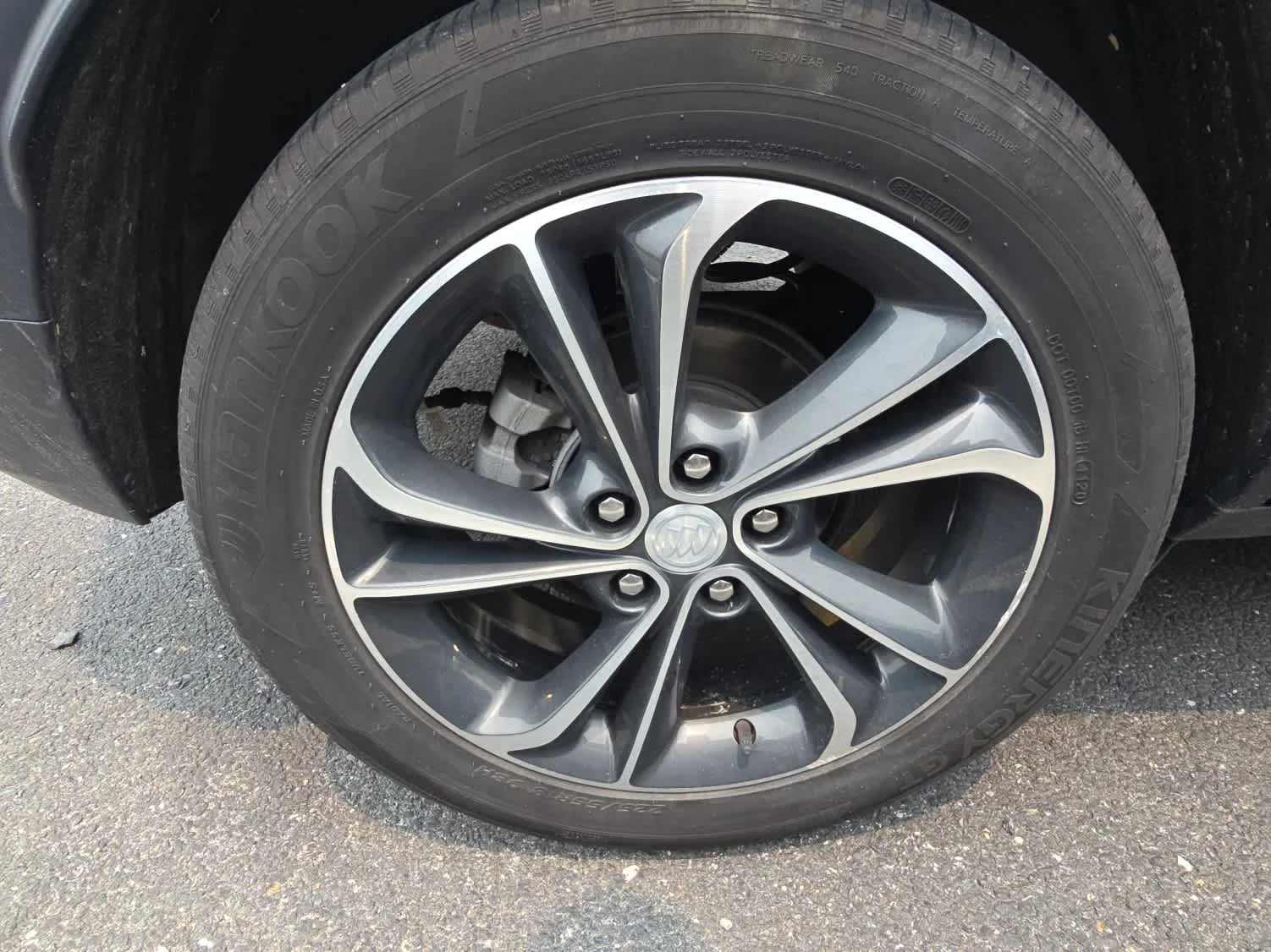 Used 2020 Satin Steel Metallic Buick Essence image 9