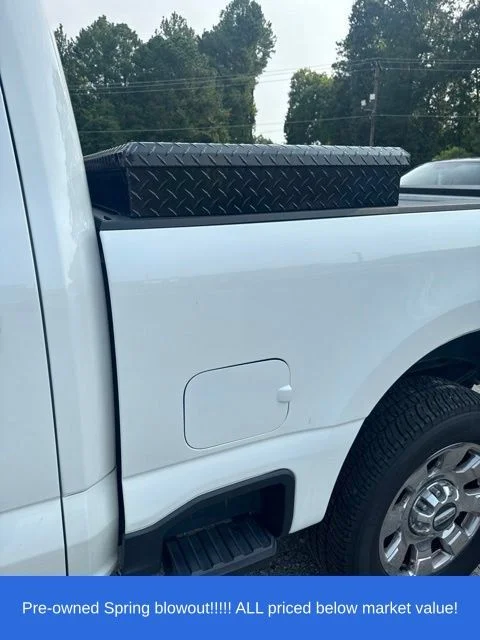 Used 2024 White Ford Lariat image 12