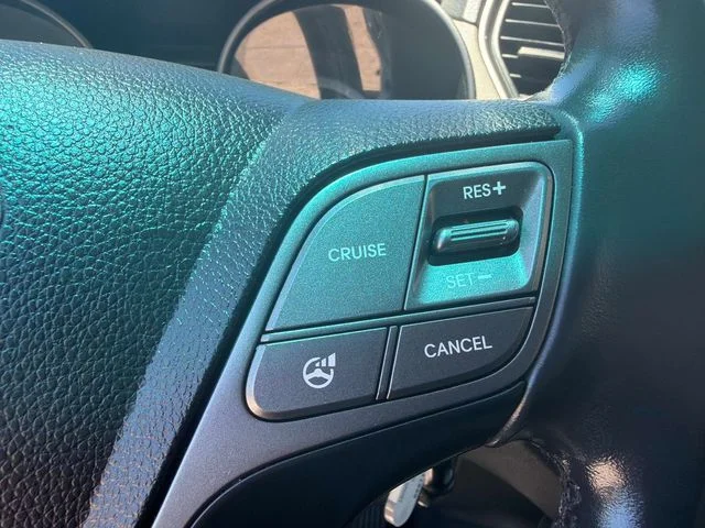 Used 2013 Black Hyundai Base image 26