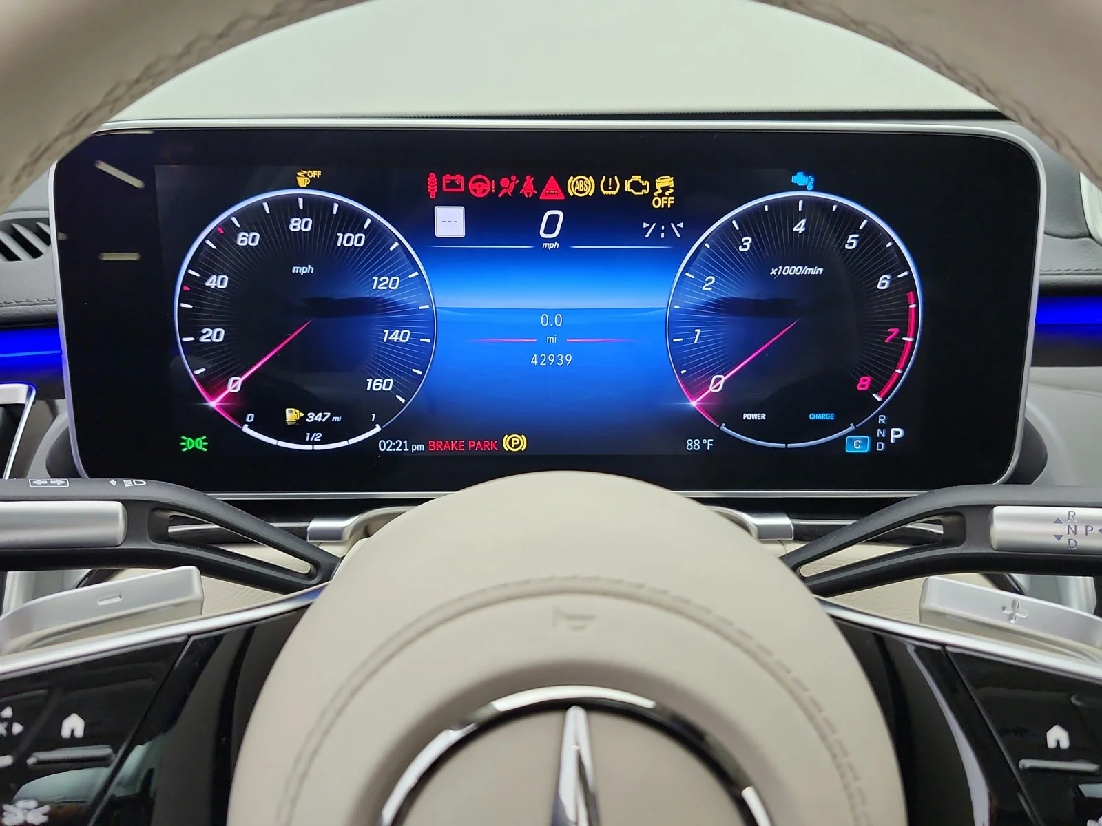 Used 2023 MANUFAKTUR Diamond White Mercedes-Benz S 500 4MATIC® Sedan image 9