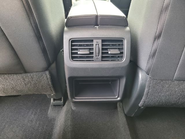 Used 2021 White Nissan S image 17