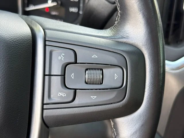 Used 2021 WHITE FROST TRICOAT GMC Denali image 25