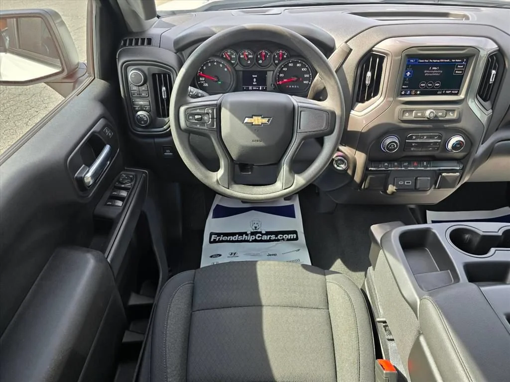 Used 2025 Summit White Chevrolet Custom image 3