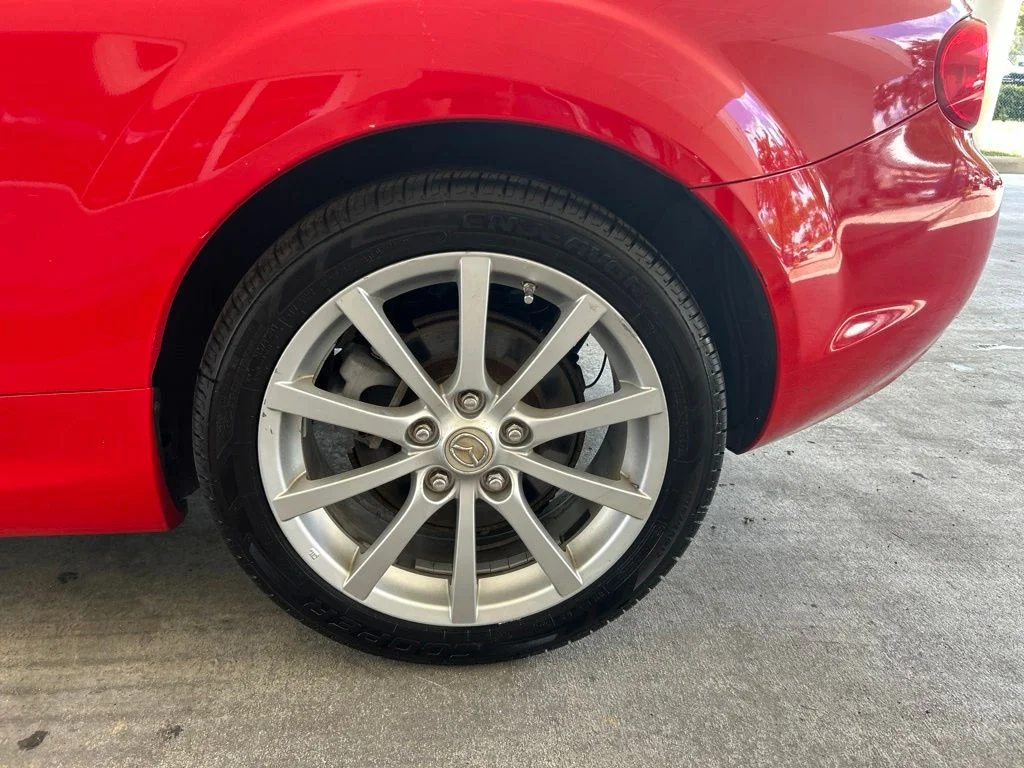 Used 2009 Red Mazda Sport image 17