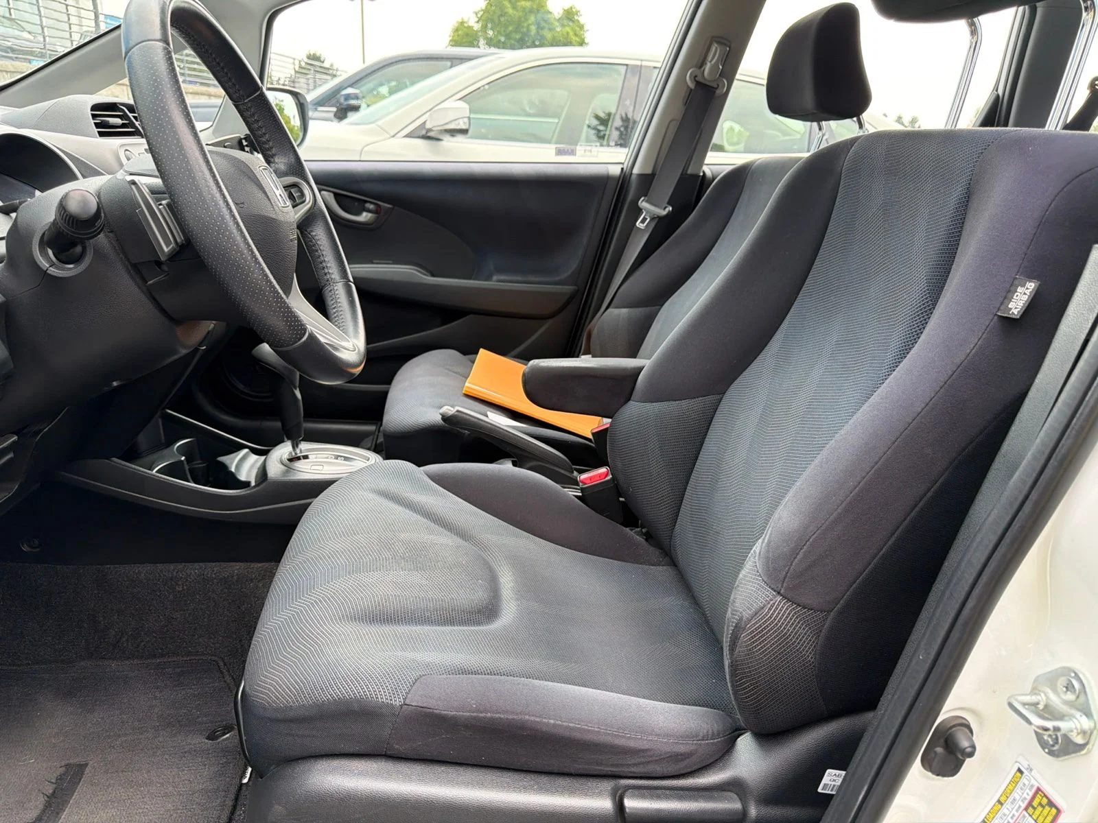 Used 2011 Taffeta White Honda Sport image 6