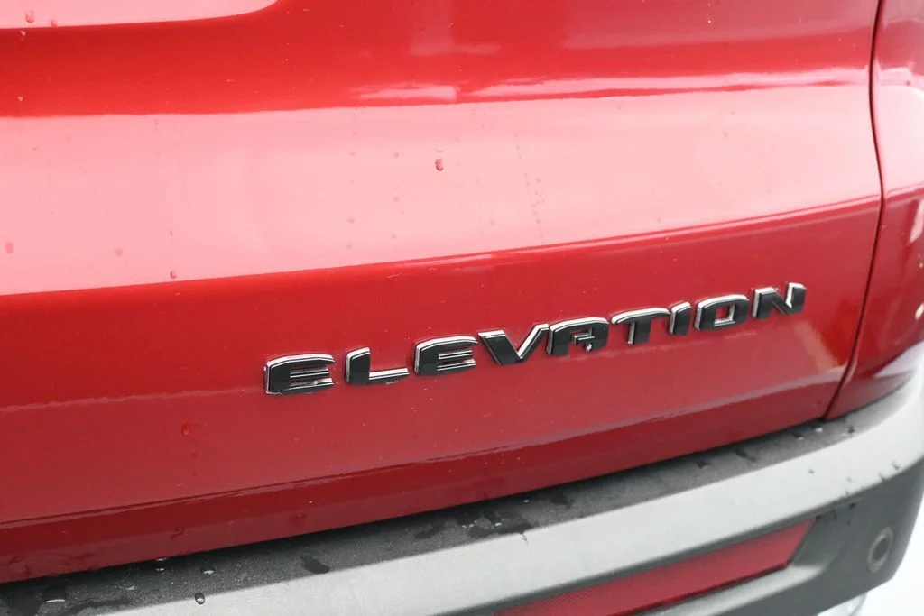 Used 2024 Volcanic Red Tintcoat GMC Elevation image 39
