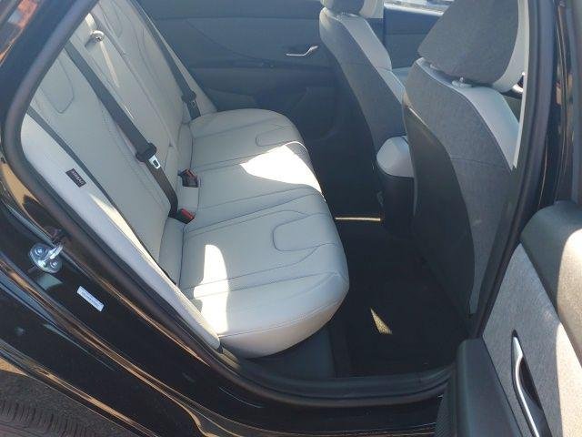 New 2026 Abyss Black Hyundai SEL Sport image 12