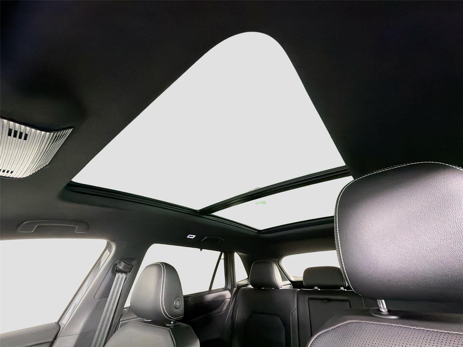 New 2026 Pure Gray Volkswagen 2.0T SEL R-Line Black image 21