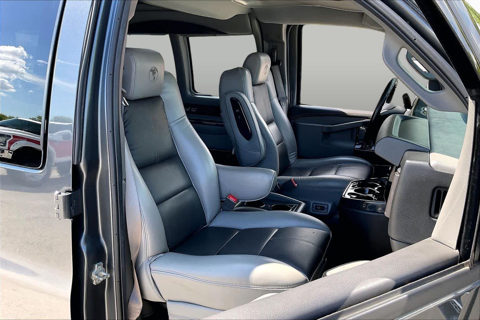 Used 2017 Cyber Gray Metallic Chevrolet  image 8