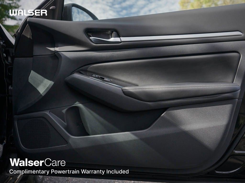 2025 Nissan Altima SL - Photo 8