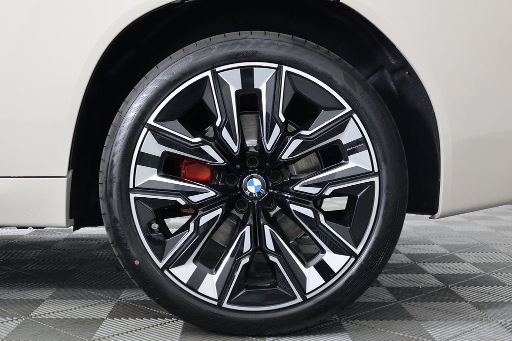 New 2026 Dune Grey Metallic BMW 30 xDrive image 10