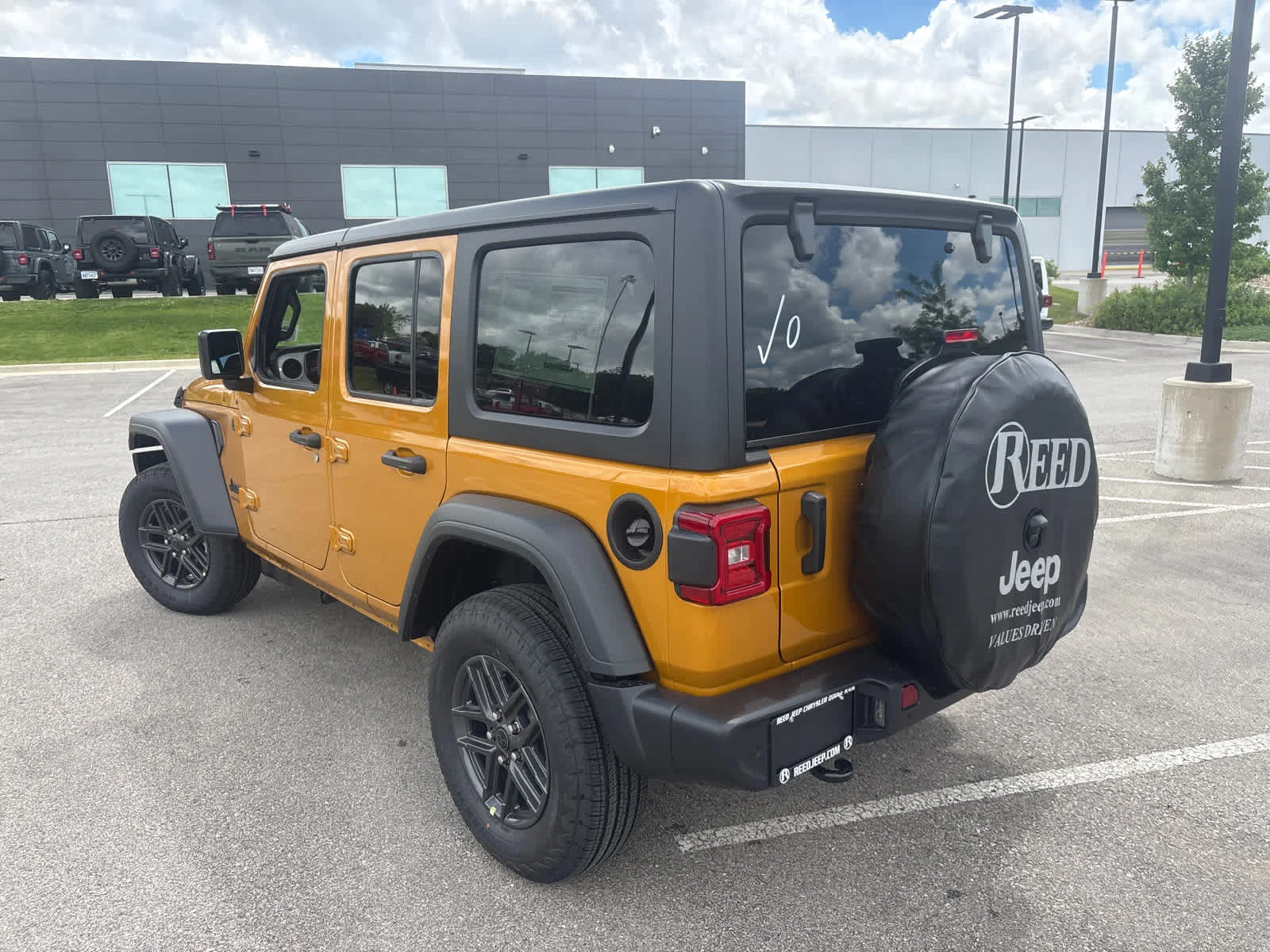 New 2026 Goldilocks Jeep Sport S image 7