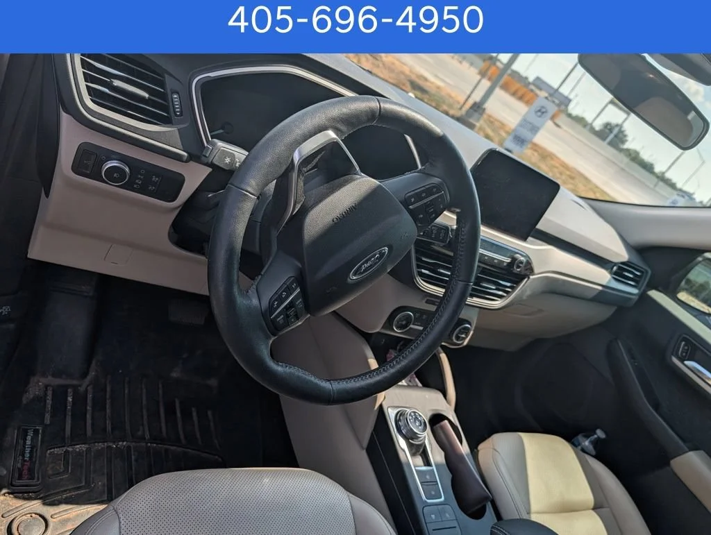 Pre-Owned 2020 Ford Escape SEL