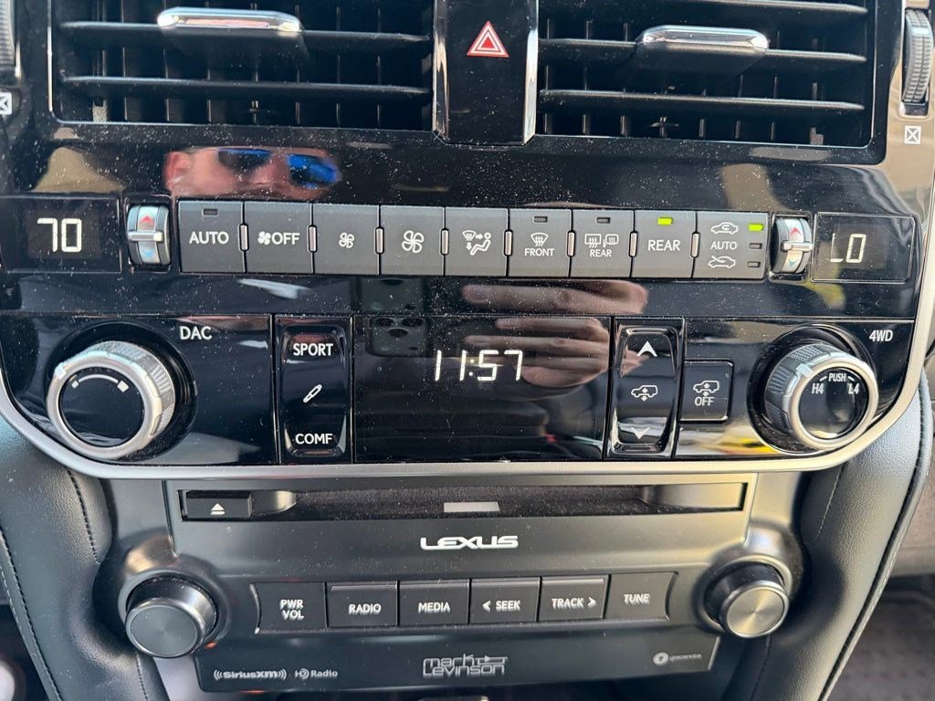 Used 2023 Nebula Gray Pearl Lexus GX 460 Luxury image 13