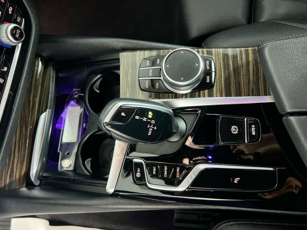 2022 BMW 5 Series 540i - Photo 22