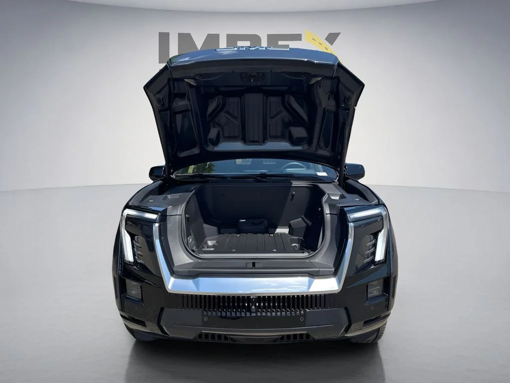 Used 2025 Blue GMC Denali image 12