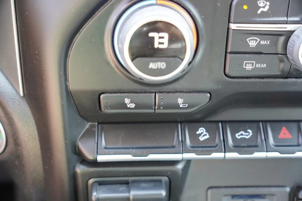 Used 2022 Silver Ice Metallic Chevrolet LTZ image 27