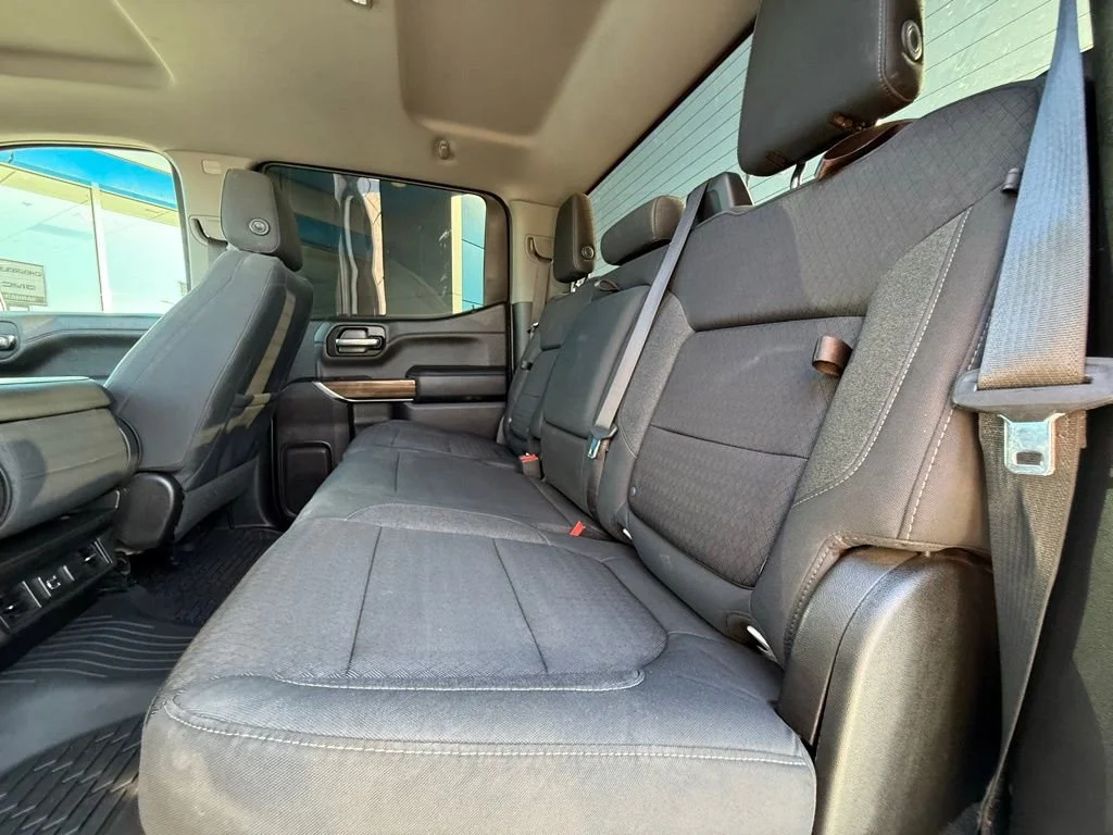 Used 2019 SUMMIT WHITE Chevrolet RST image 30