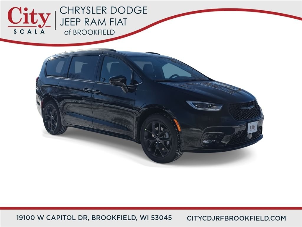 2026 Chrysler Pacifica Select AWD's photo