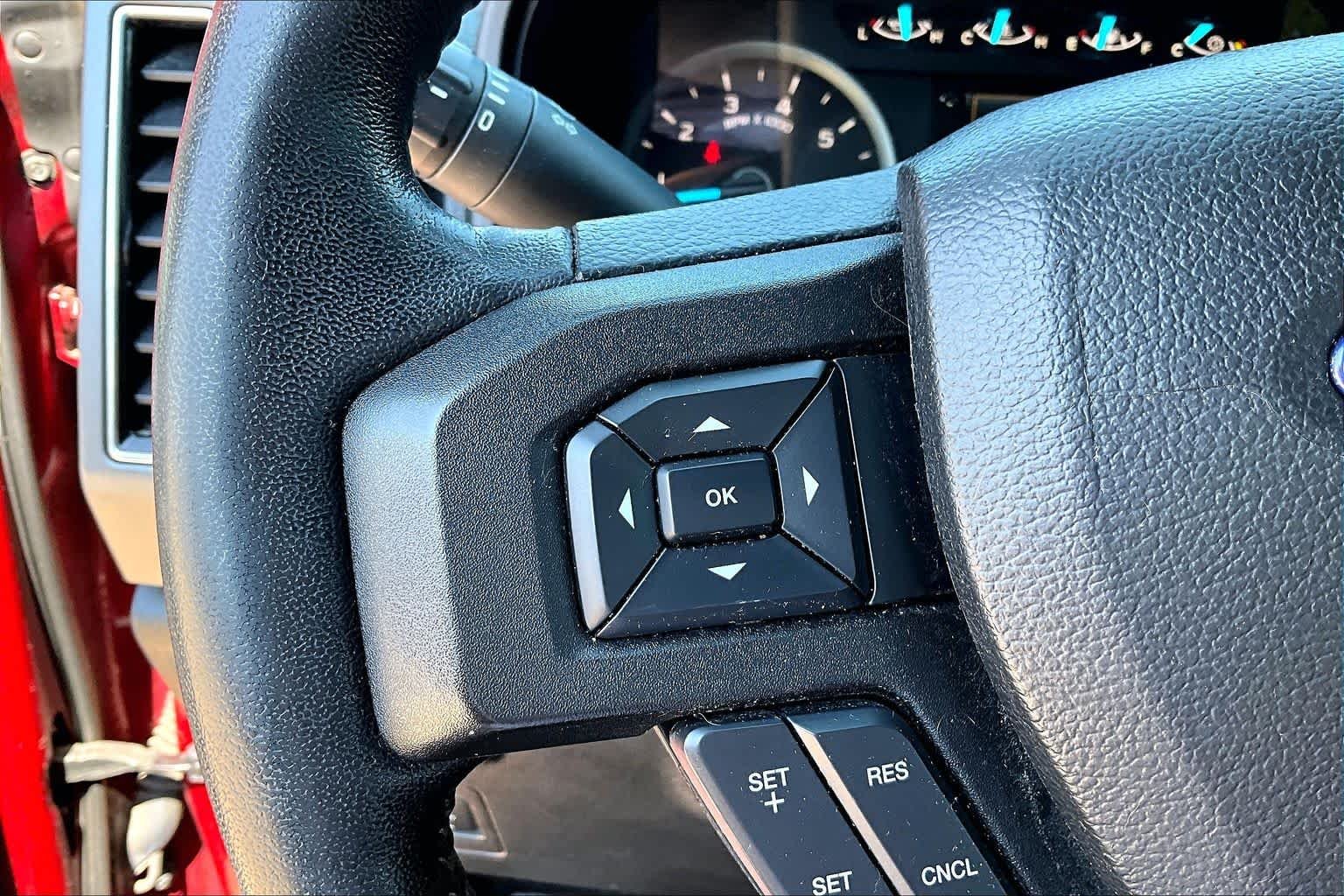Used 2018 Ruby Red Metallic Tinted Clearcoat Ford XLT image 24