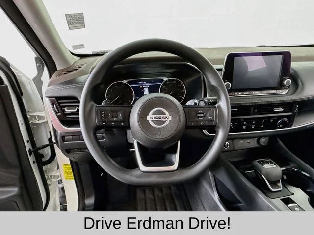 Used 2021 White Nissan S image 11