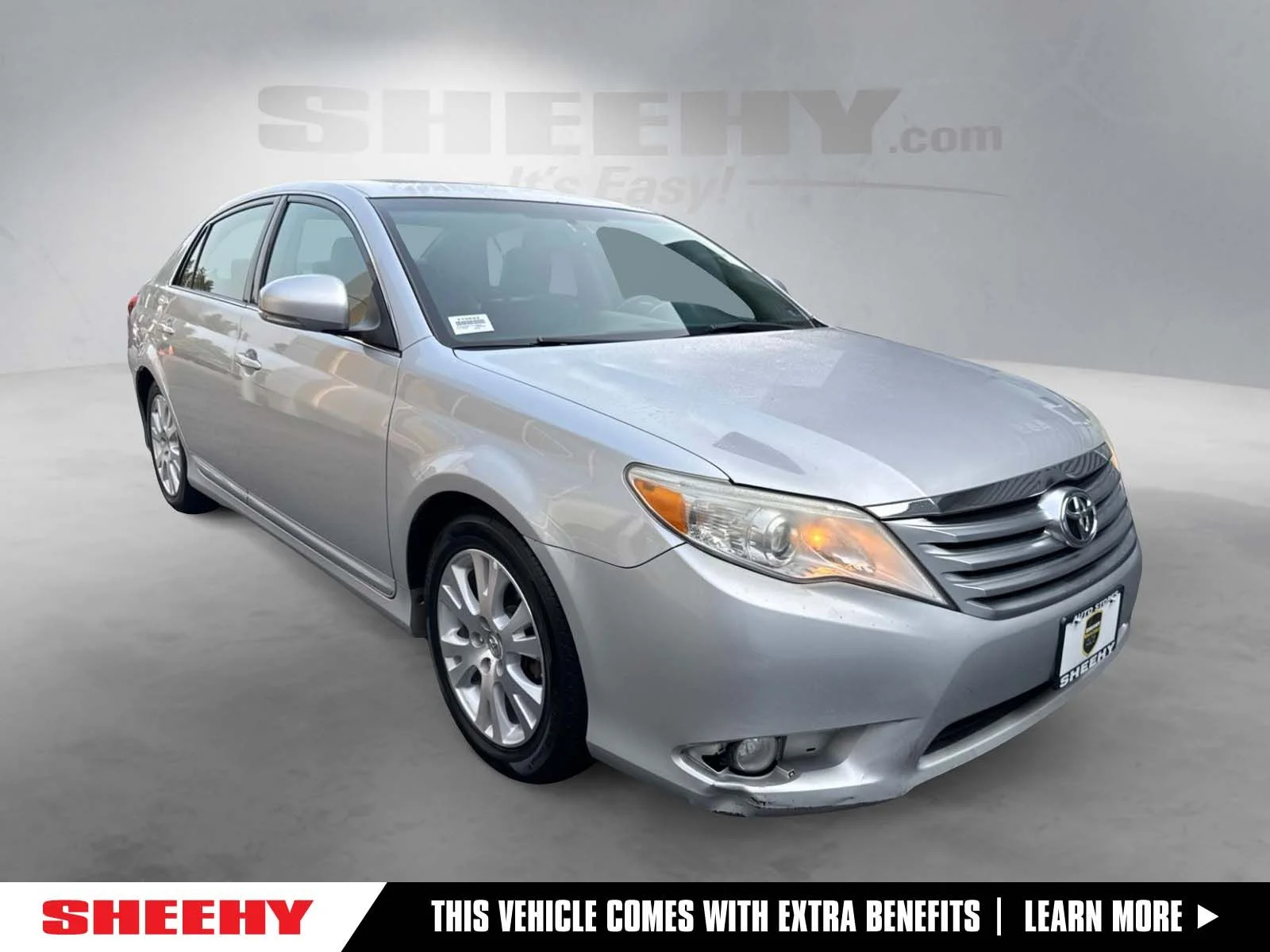 Used 2012 Silver Toyota Base image 1