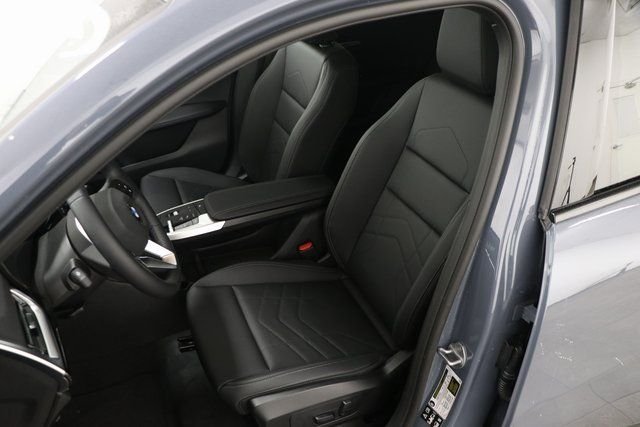 2025 BMW X2 28i - Photo 9