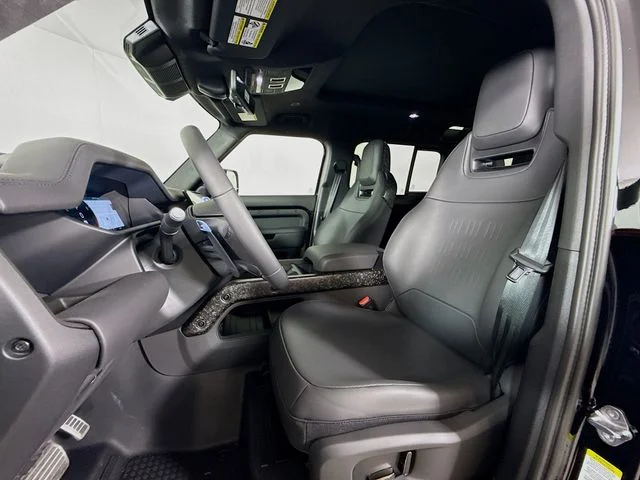 New 2026 Narvik Black Land Rover OCTA Black image 11