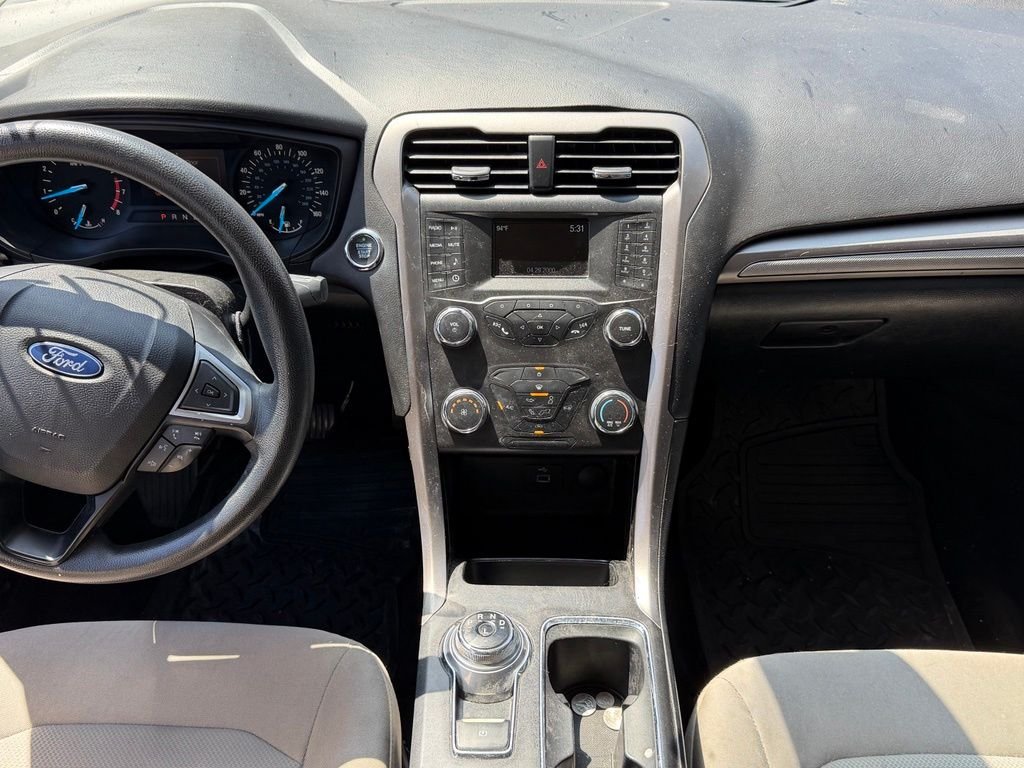 Used 2019 Black Ford S image 10
