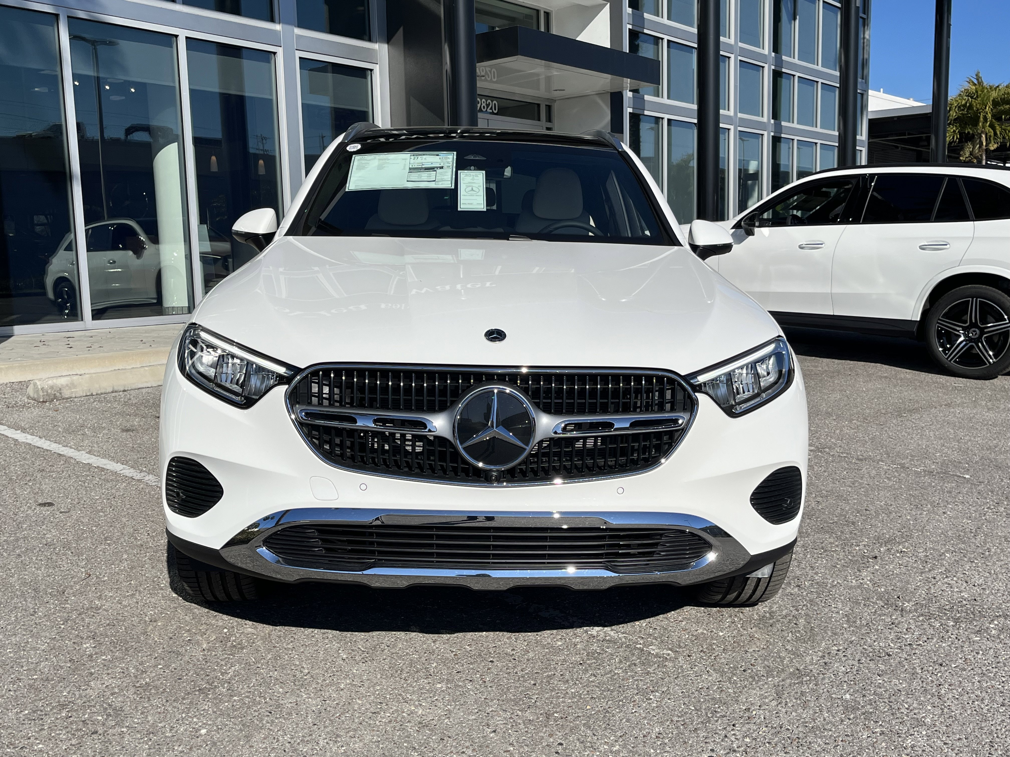 New 2026 Polar White Mercedes-Benz GLC 300 image 38