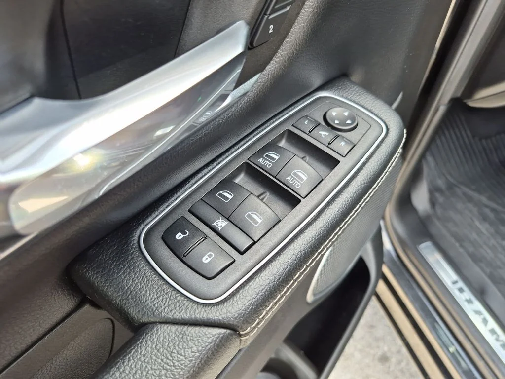 Used 2022 Black Ram Laramie image 22