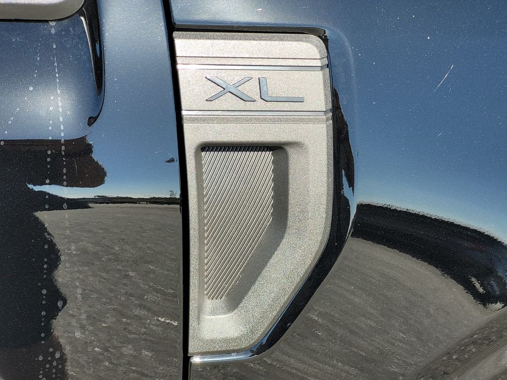 New 2026 Shadow Black Ford XL image 5