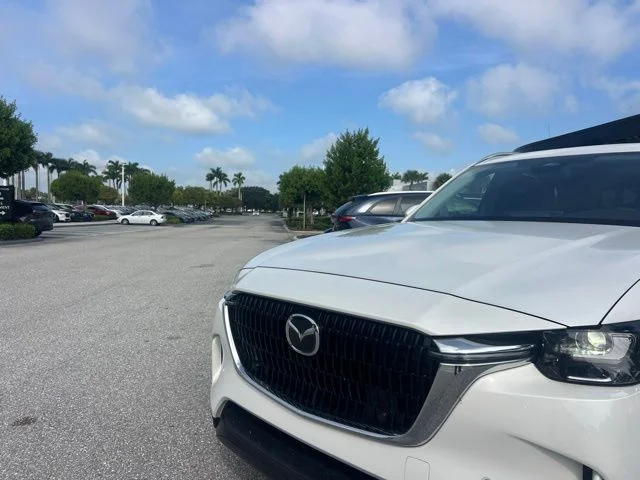Used 2025 White Mazda 3.3 Turbo Preferred image 7