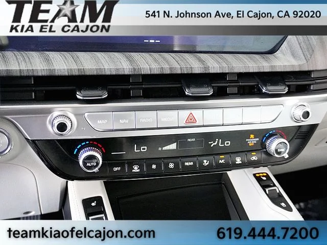 Certified Used 2024 White Kia EX FWD image 29