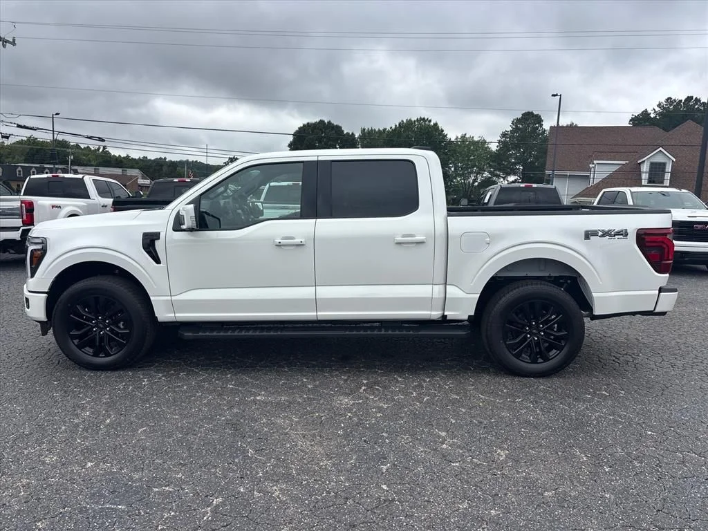 New 2026 Star White Metallic Tri-Coat Ford Lariat® image 4