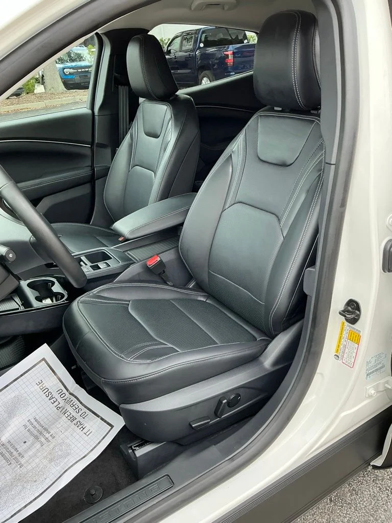 Used 2025 White Ford Premium image 40
