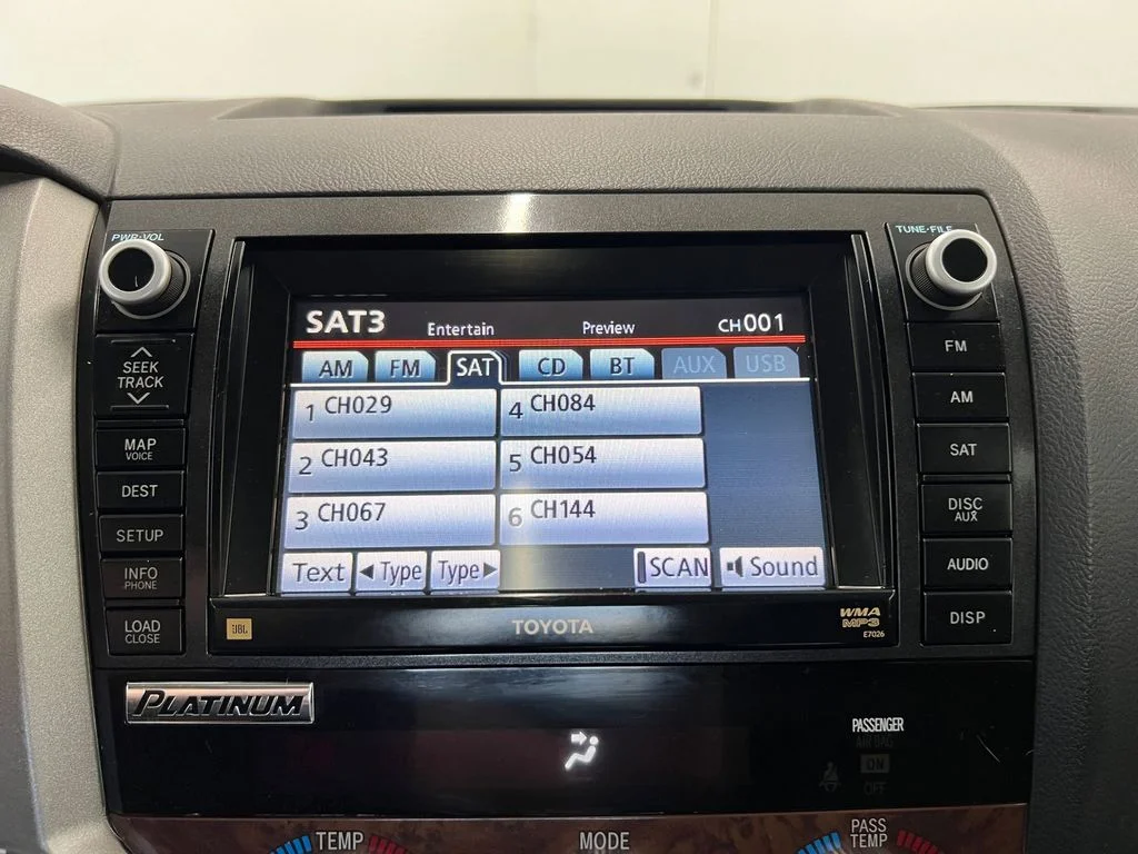 Used 2011 Black Toyota Limited image 22