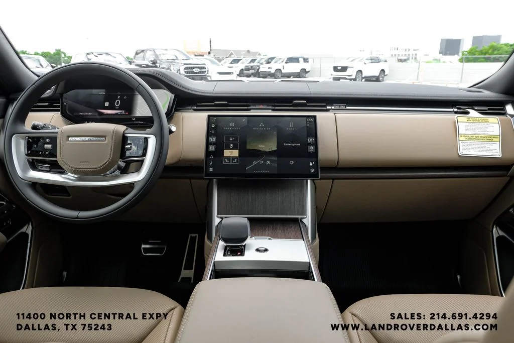 New 2026 Fuji White Land Rover SE image 15