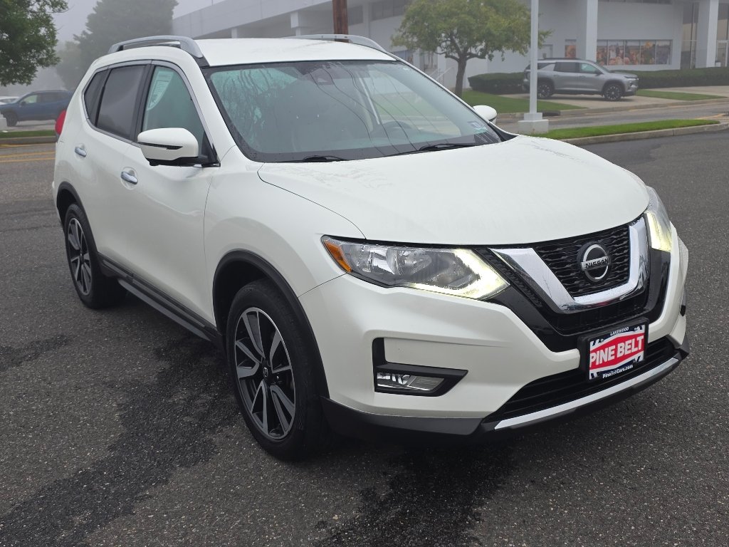 Used 2019 Pearl White Tricoat Nissan SL image 9