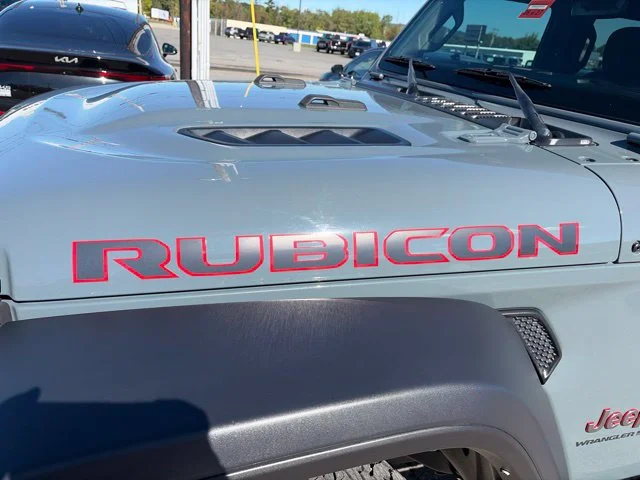 Used 2024 Gray Jeep Rubicon image 6