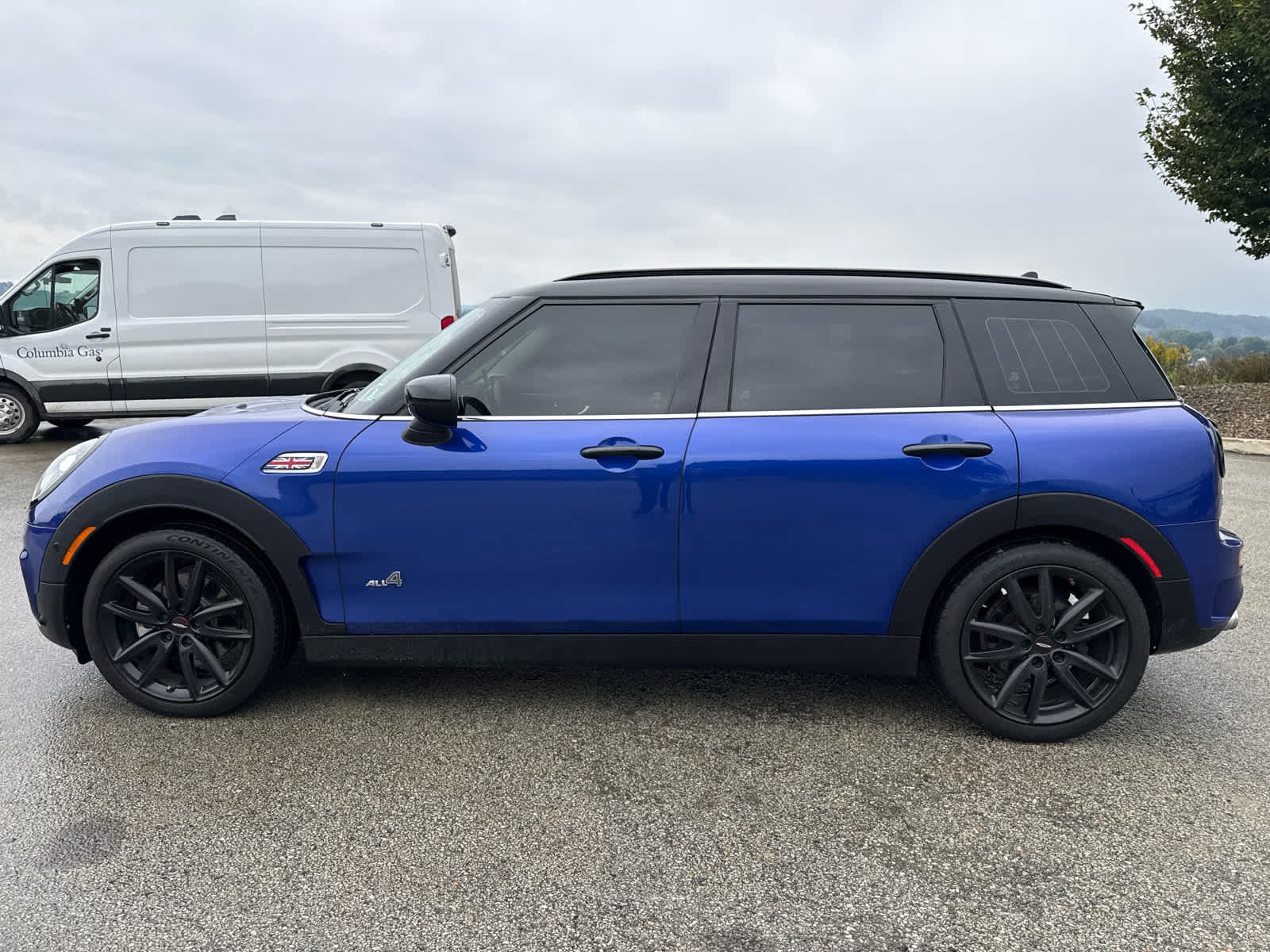 Used 2021 Starlight Blue Metallic MINI Cooper S image 2