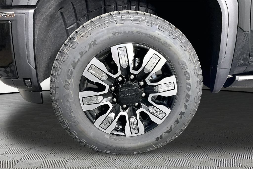 2026 GMC Sierra 3500HD Denali - Photo 12