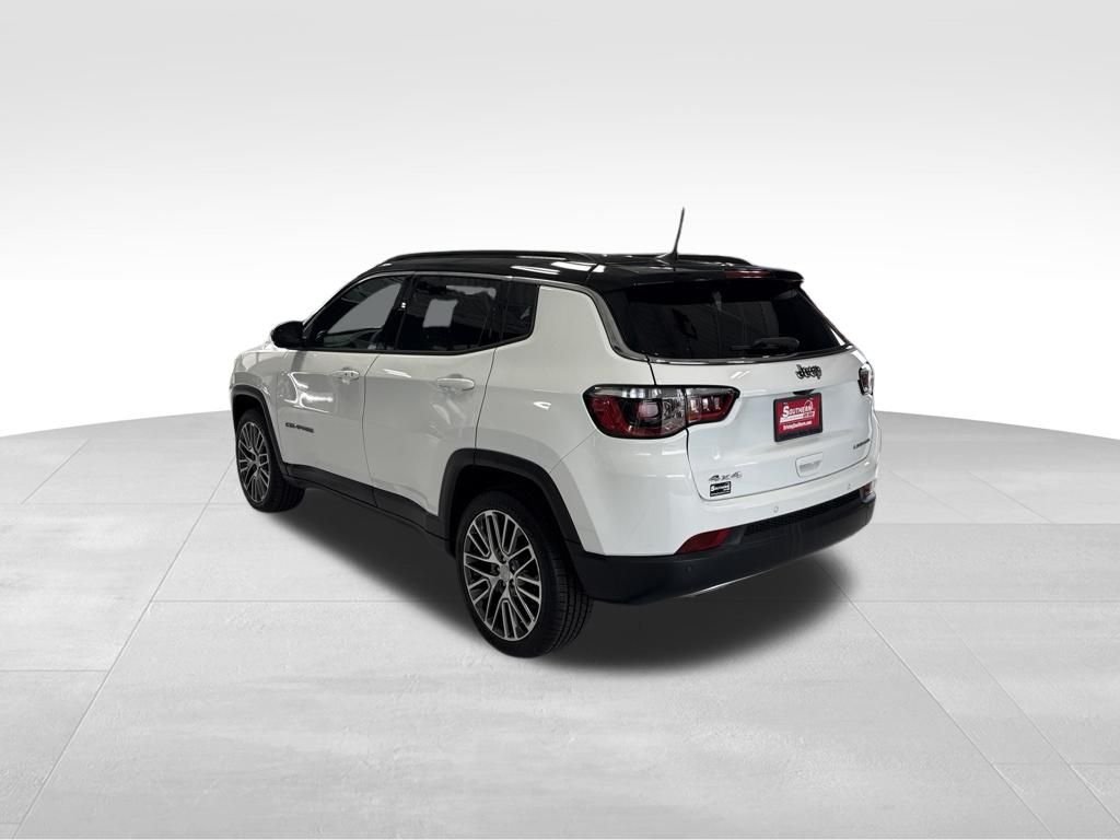Used 2023 White Jeep Limited image 3