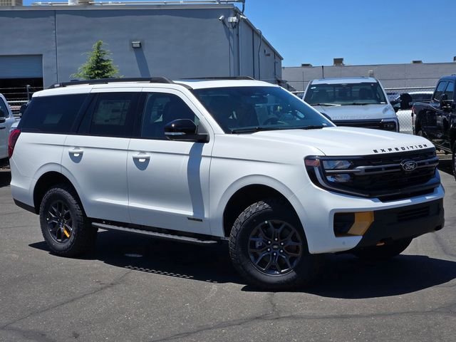 New 2026 White Ford Tremor image 1