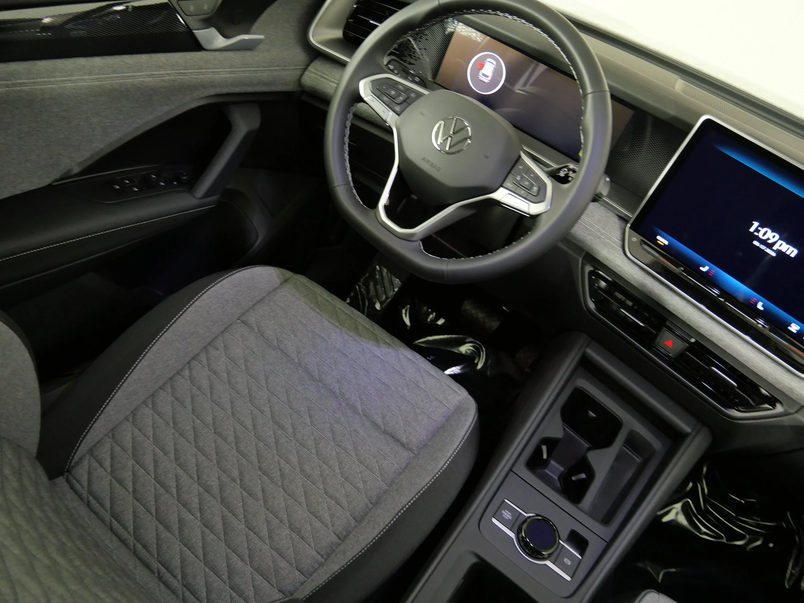 New 2026 Pure White Volkswagen S image 9