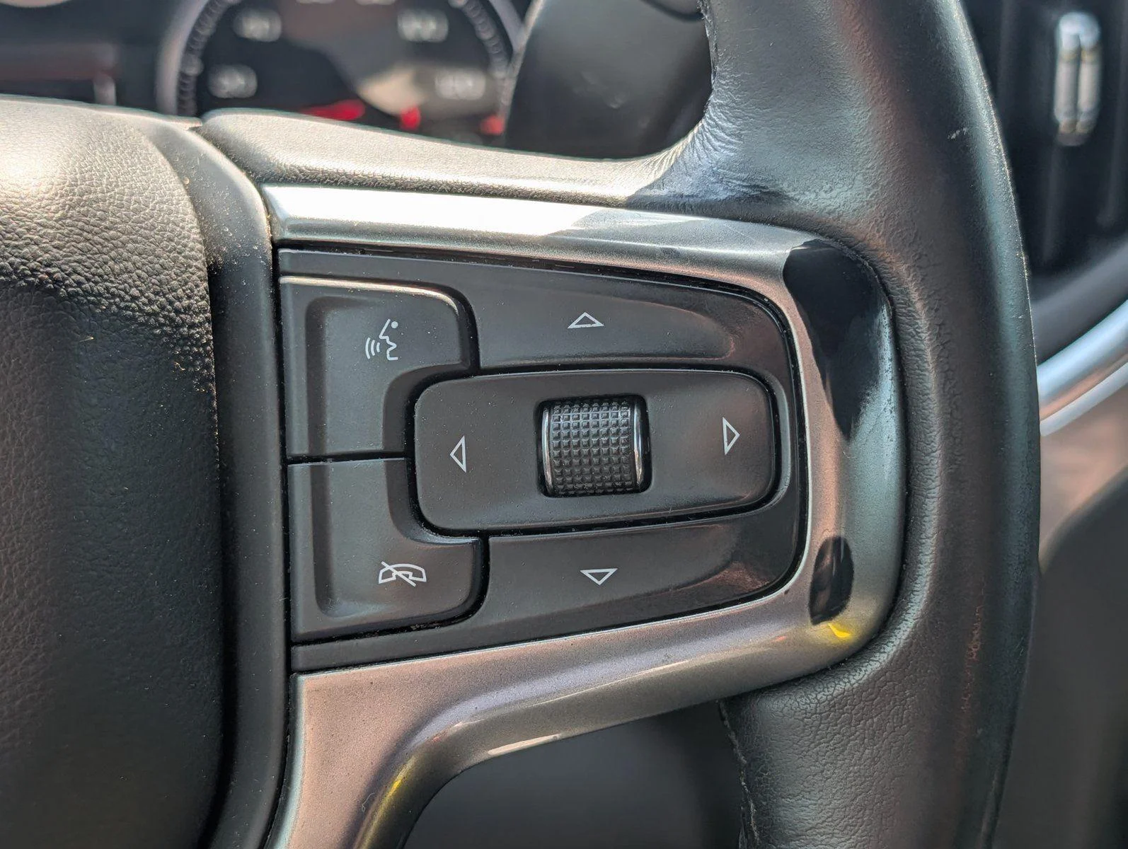 Used 2021 Silver Ice Metallic Chevrolet RST image 25