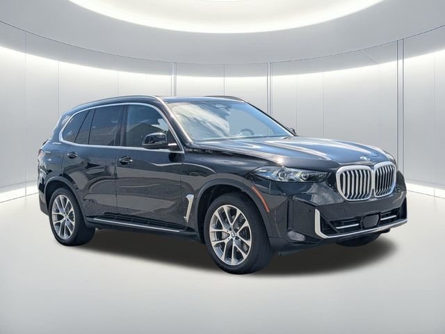 Used 2025 Black BMW xDrive40i image 4