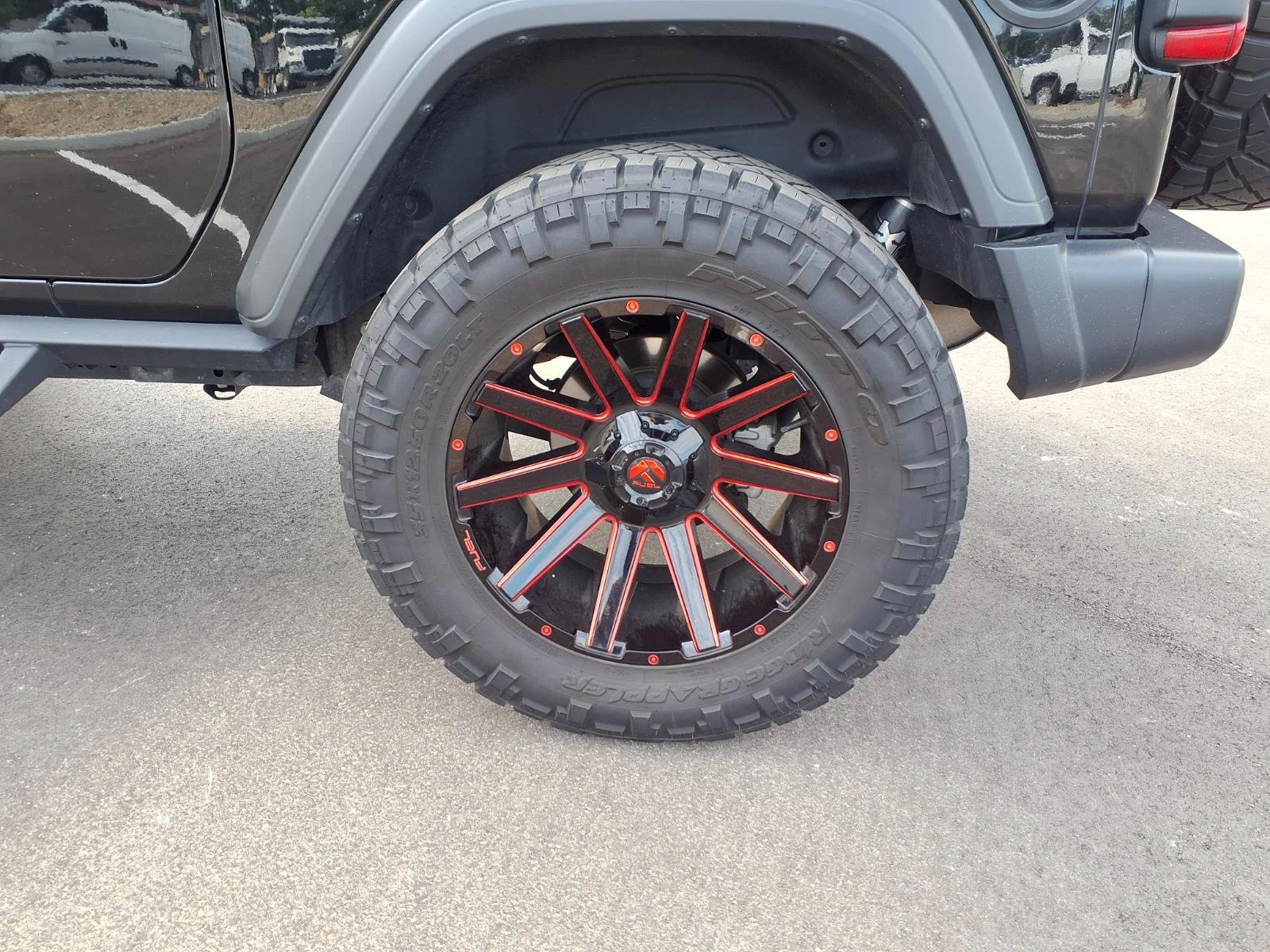 Used 2021 Black Clearcoat Jeep Sport S image 19