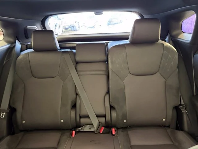 Used 2025 White Lexus 350h Luxury image 22