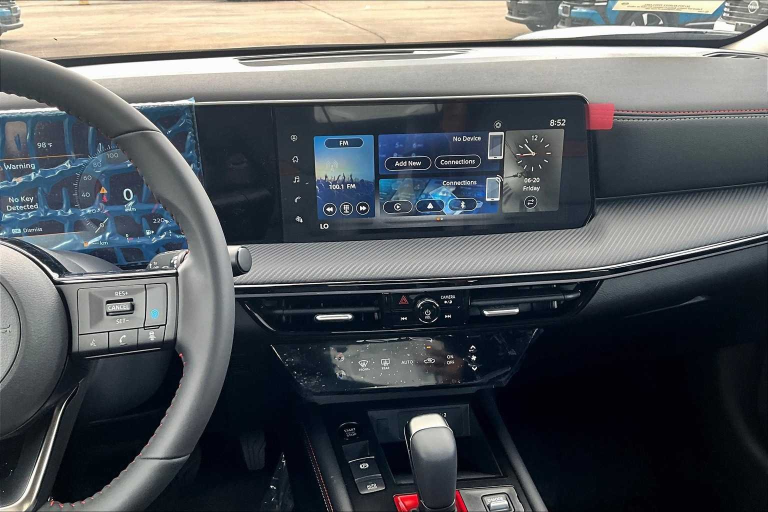 2025 Nissan Kicks SR - Photo 6